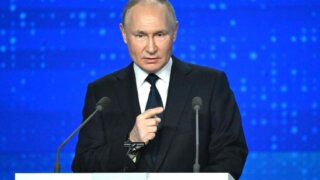 Президент РФ Владимир Путин раскритиковал высотную застройку Сочи