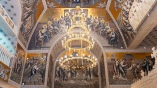 Благотворительный фонд ТОЧНО ДОБРО построил в Краснодаре уникальный храм с монохромной росписью
