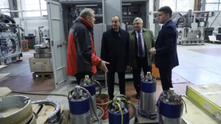 Юрий Бурлачко посетил Южный завод тяжелого станкостроения и оценил перспективы его развития