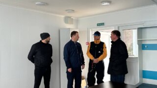 Глава Анапы поручил расторгнуть договор с подрядчиком, который строит яхт-клуб и гребную базу