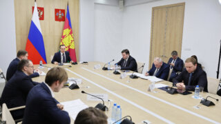 Губернатор: Разрешения на строительство и ввод зданий в эксплуатацию должны подписывать главы муниципалитетов