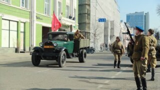 Эхо прошлого: в Краснодаре оживили героическое сражение за город