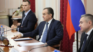 Вениамин Кондратьев встретился с руководством завода по производству керамики «Канфар»
