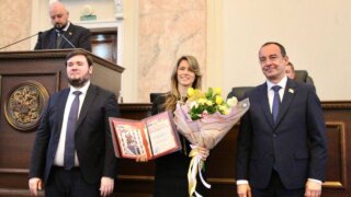 Награды за вклад в организацию выборов Президента России удостоена депутат ЗСК Анна Невзорова