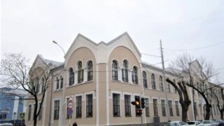 В Краснодаре реставрируют историческое здание школы №8
