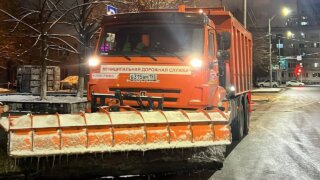 В Краснодаре ночью провели противогололёдную обработку улично-дорожной сети