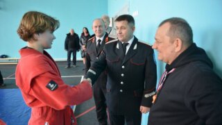 Спортивное развитие Крымского района: визит Александра Власова и новые возможности для жителей