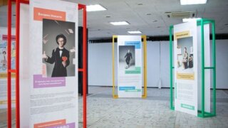 В Краснодаре с успехом прошла фотовыставка «Я – как ты», посвященная Международному дню человека с синдромом Дауна