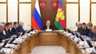 Анна Минькова: Средняя зарплата по вакансиям на Кубани составляет 46,5 тысяч рублей, что ниже среднего уровня