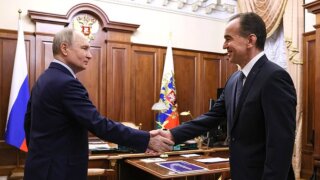 Президент Владимир Путин встретился в Кремле с губернатором Краснодарского края Вениамином Кондратьевым