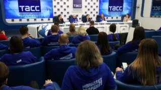 «Единая Россия» и «Молодая Гвардия» запустили федеральный образовательный проект «ПолитЗавод»
