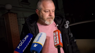 Ребенка, пострадавшего от нападения хаски в Сочи, транспортируют в Москву