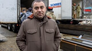 Депутат ЗСК Тозлян направил в зону СВО партию динамической защиты для танков