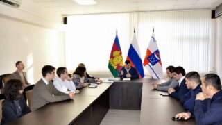 Депутат ЗСК Виктор Тепляков принял участие в общественных слушаниях по развитию горного курорта
