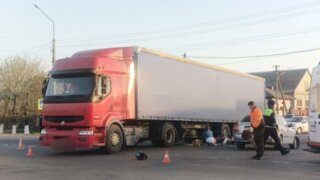 На Кубани 12-летний водитель стал виновником ДТП, в котором 14-летний подросток погиб под колесами фуры