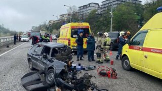 В Сочи молодой водитель погиб при лобовом столкновении с иномаркой