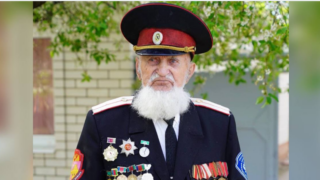 Вениамин Кондратьев поздравил ветерана Великой Отечественной войны из Приморско-Ахтарска с вековым юбилеем