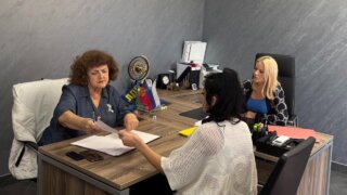 Депутат ЗСК, член фракции ЛДПР Вероника Иванчикова провела очередной прием граждан