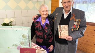Депутат Борис Юнанов поздравил ветеранов с 80-летием Победы