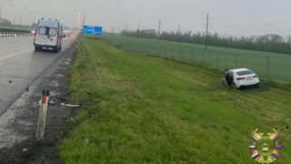 В ДТП на Кубани погиб водитель и пострадали двое детей