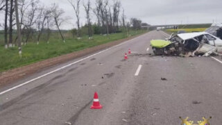 На Кубани водитель ВАЗа погиб в лобовом ДТП с фурой