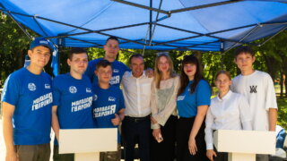 Вениамин Кондратьев посетил центральный парк в Ейске