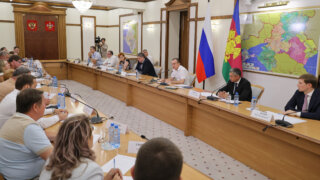 Вениамин Кондратьев поручил подготовить обращение в Правительство и Минэкономразвития России о продлении федеральных льгот для бизнеса в Анапе