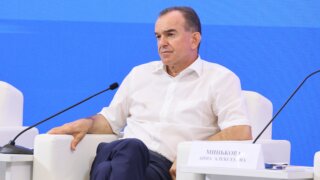 Надбавку школьным учителям увеличат на 5 тысяч рублей по распоряжению Кондратьева