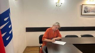 Депутат ЗСК Арменак Тозлян провел личный прием граждан