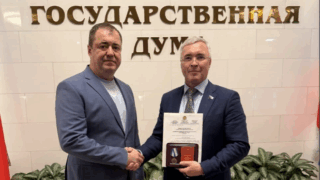 Депутат Госдумы Эдуард Кузнецов удостоен медали «За заслуги перед Херсонской областью»