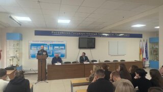 Уроки мужества: студенты РГУП в Краснодаре встретились с участником СВО