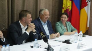 Глава Краснодара Евгений Наумов обсудил с жителями развитие станицы Старокорсунской