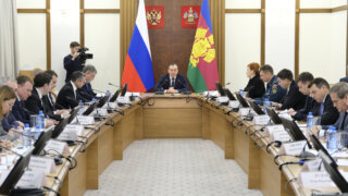 Вениамин Кондратьев: Мы должны сделать все, чтобы летом 2026 года Анапа и Темрюкский район провели полноценный курортный сезон