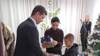 Татьяна Очкаласова осмотрела новый детский сад в Ловлинском поселении