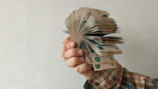 В ловушку шантажиста в Сочи попал 15-летний подросток