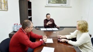 Жители Сочи озвучили актуальные проблемы на встрече с депутатом Тепляковым