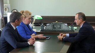 Юрий Бурлачко провел рабочую встречу с новым главой Анапы