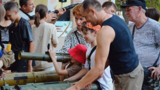 Депутат Панеш предложил выдавать многодетным сертификаты на жильё вместо участков