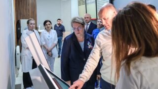 Первый заместитель Министра здравоохранения РФ Виктор Фисенко посетил поликлинику в Краснодаре
