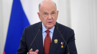 С Днем Победы поздравляет кубанцев Владимир Порханов